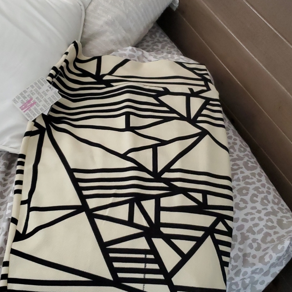lularoe Cassie